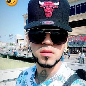 Meet your Posher, Jonathan